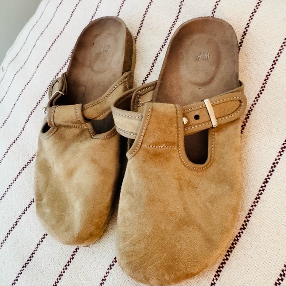 H&M suede buckle clogs - Picture 5 of 7